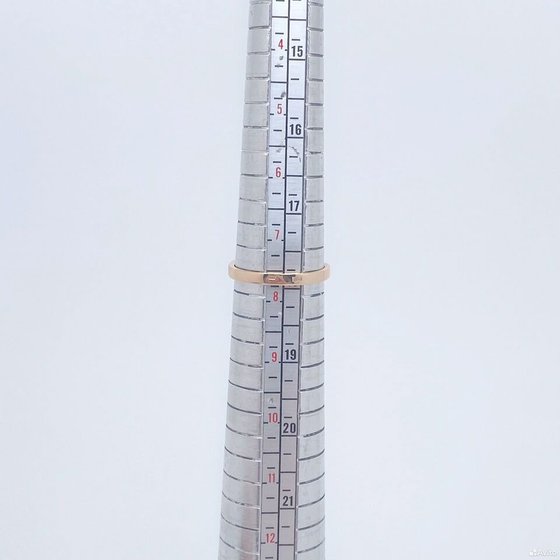Золотое кольцо с камнем 585пр. размер: 17,8