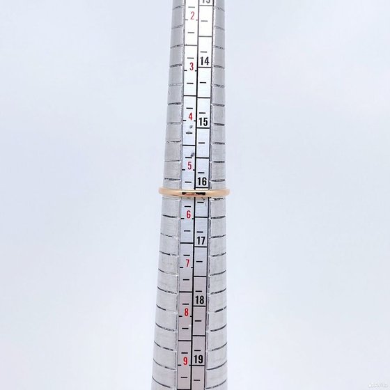 Золотое кольцо 585пр. вес: 1,12гр. размер: 16,1