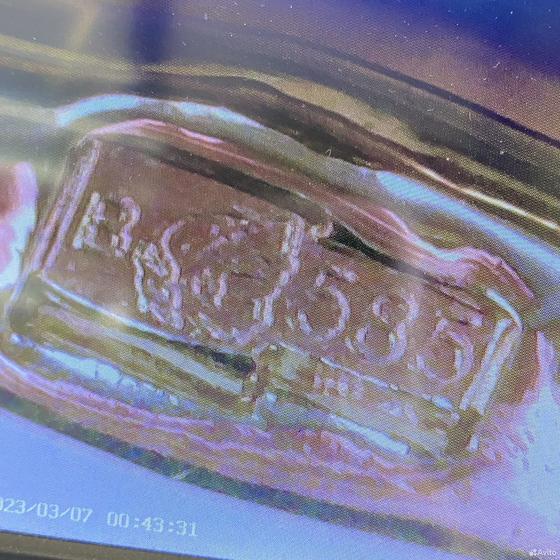 Золотое кольцо с камнями 585пр. размер: 17,8