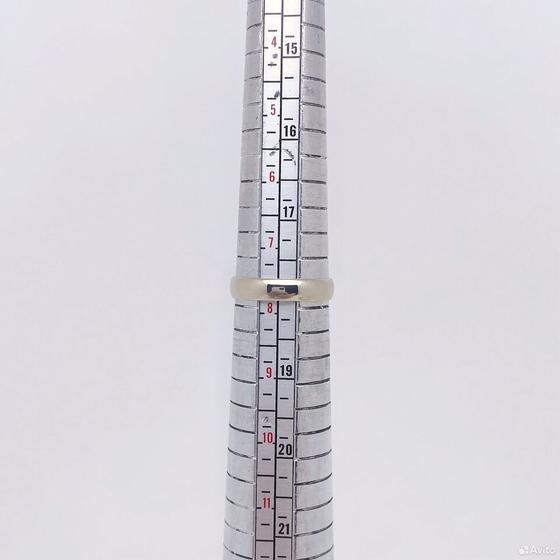 Золотое кольцо 585пр. вес: 2,45гр. размер: 18