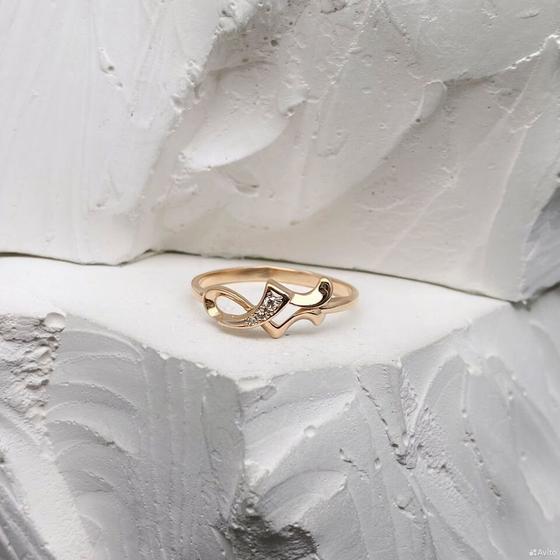 Золотое кольцо с бриллиантами 585пр. размер: 17