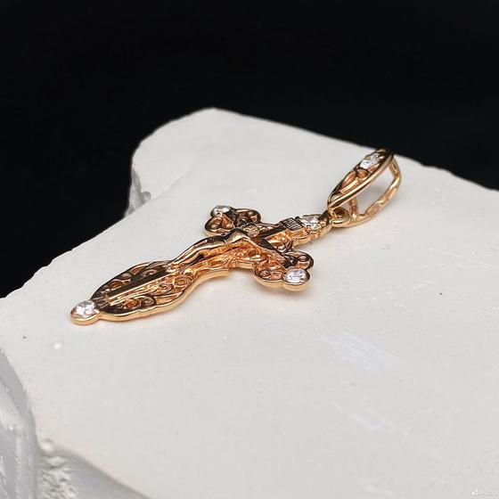 Золотой крест с камнями 585пр. вес: 2,71гр