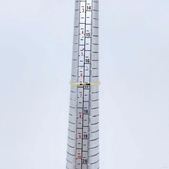 Золотое кольцо с камнями 585пр. размер: 16,8