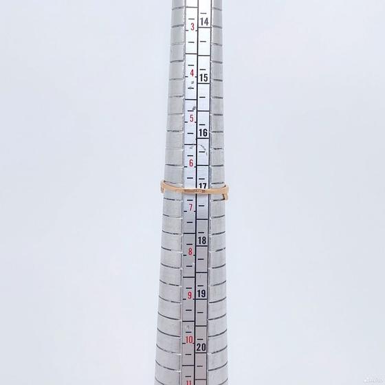 Золотое кольцо с камнями 585пр. размер: 17