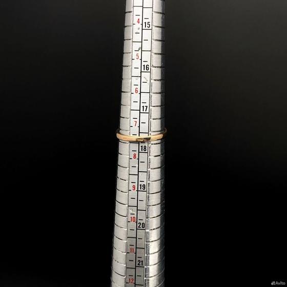 Золотое кольцо с бриллиантами 585пр. размер: 17,6