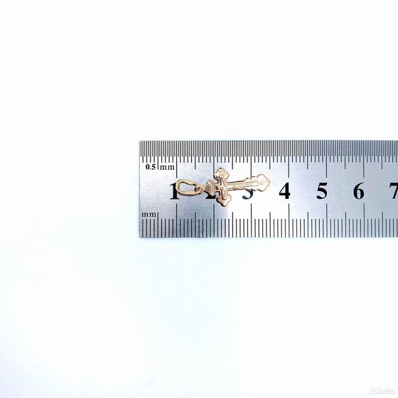 Золотой крест 585пр. вес: 0,32гр