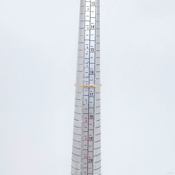 Золотое кольцо с камнем 585пр. размер: 16,5