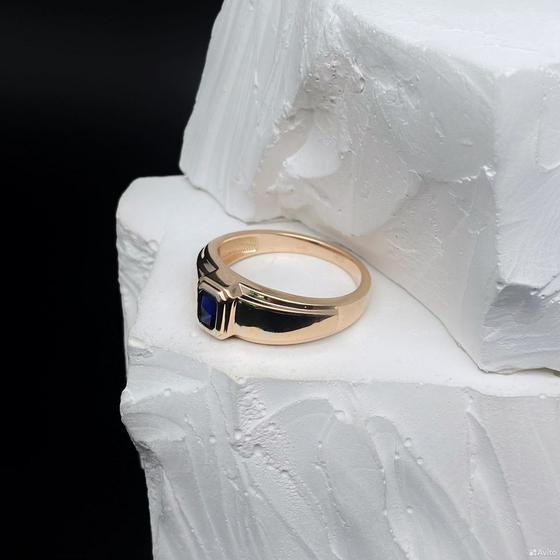 Золотое кольцо с камнем 585пр. размер: 21,3