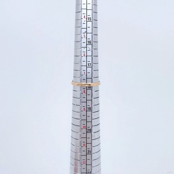 Золотое кольцо с камнем 583пр. размер: 17,7