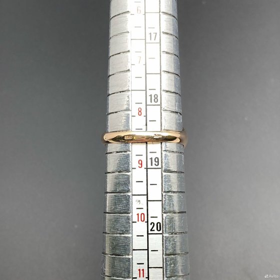 Золотое кольцо с камнем 585пр. размер: 18,5