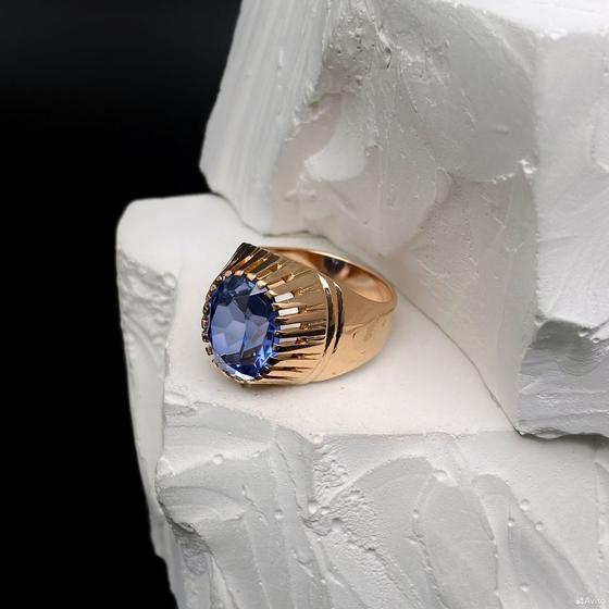 Золотое кольцо с камнем 583пр. размер: 17,5