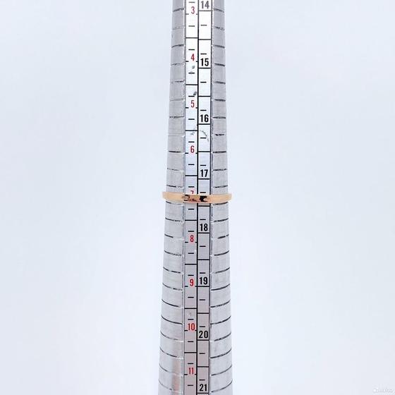 Золотое кольцо с камнями 585пр. размер: 17,4