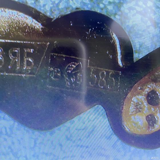 Золотое кольцо с бриллиантами 585пр. размер: 18,5