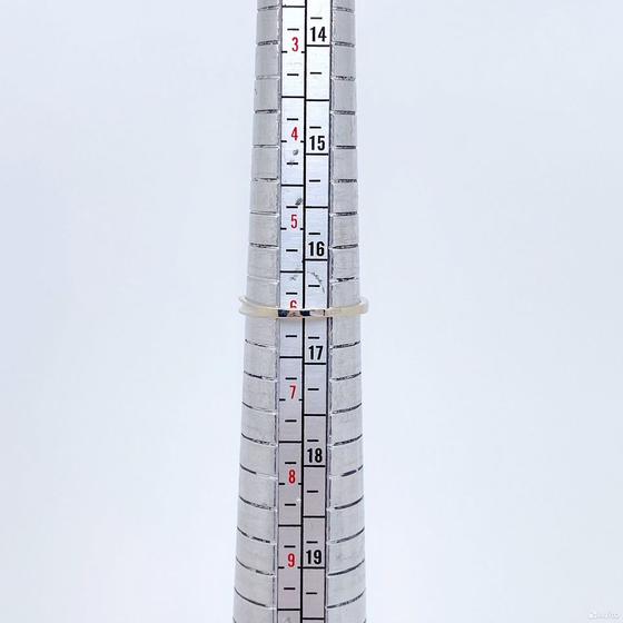 Золотое кольцо с камнем 585пр. размер: 16,5