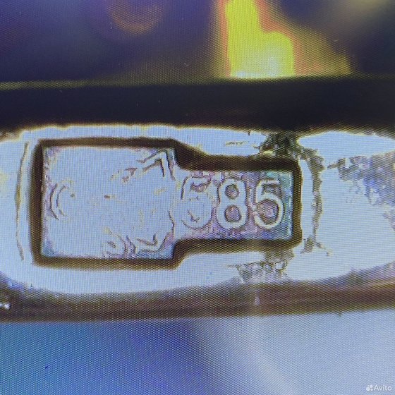 Золотое кольцо с камнями 585пр. размер: 15,4