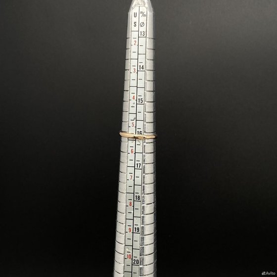 Золотое кольцо с камнем 585пр. размер: 16