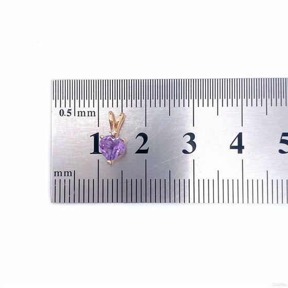 Золотая подвеска с бриллиантом 585пр. вес: 0,48гр