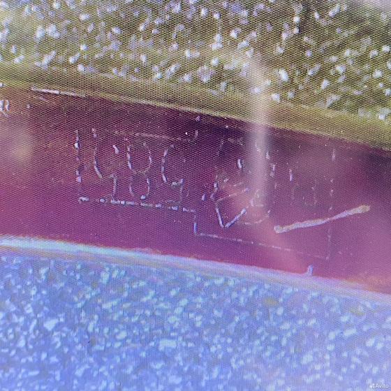 Золотое кольцо с камнями 585пр. размер: 15,9