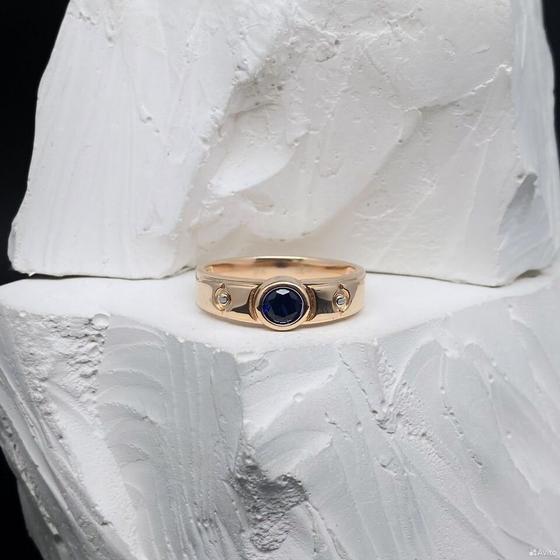 Золотое кольцо с камнем 585пр. размер: 20,2