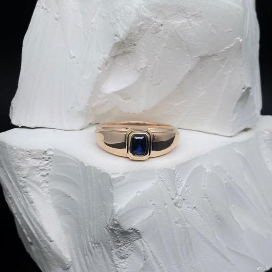 Золотое кольцо с камнем 585пр. размер: 21,3