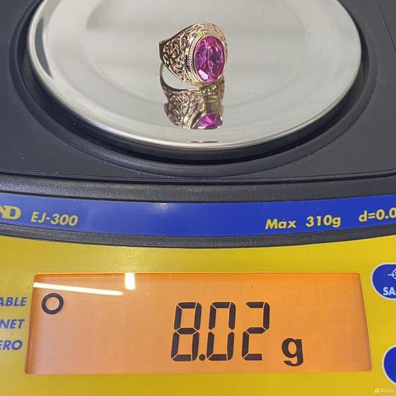 Золотое кольцо с камнем 583пр. размер: 18,8