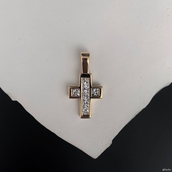 Золотой крест с камнями 585пр. вес: 1,76гр