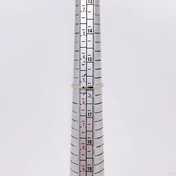 Золотое кольцо с камнем 585пр. размер: 15,9