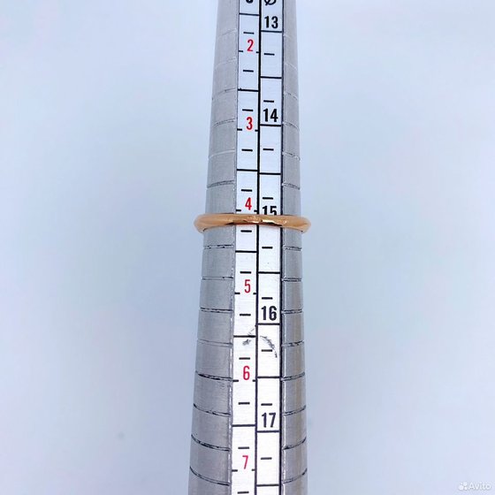 Золотое кольцо с камнем 585пр. размер: 15