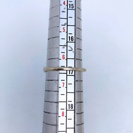 Золотое кольцо с камнем 585пр. размер: 16,8