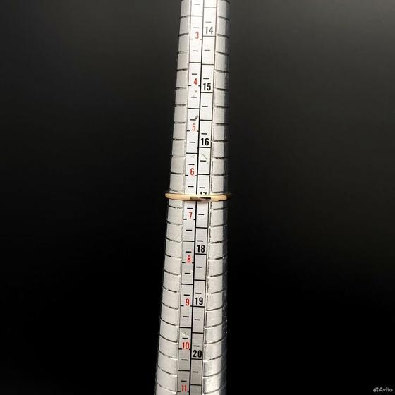 Золотое кольцо с бриллиантом 585пр. размер: 17