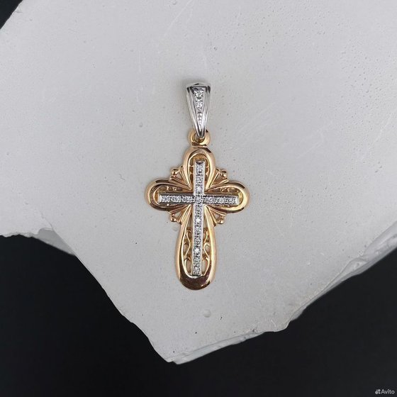 Золотой крест с бриллиантами 585пр. вес: 1,91гр