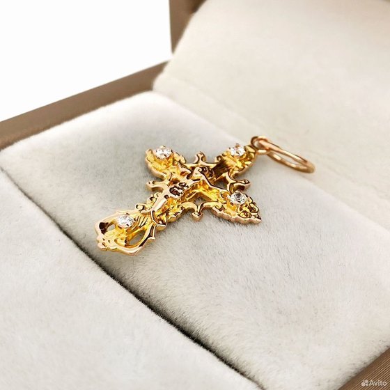 Золотой крест с камнями 375пр. вес: 1,59гр