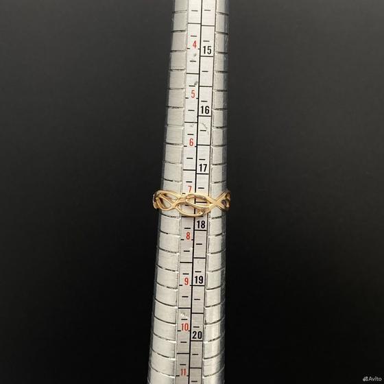 Золотое кольцо с бриллиантами 585пр. размер: 17,5