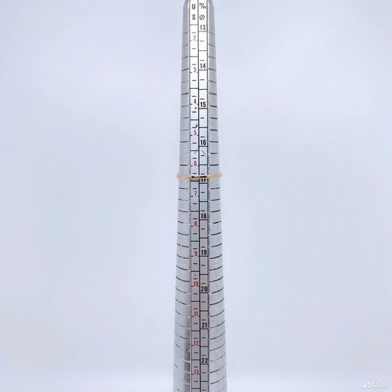 Золотое кольцо с бриллиантами 585пр. размер: 16,8