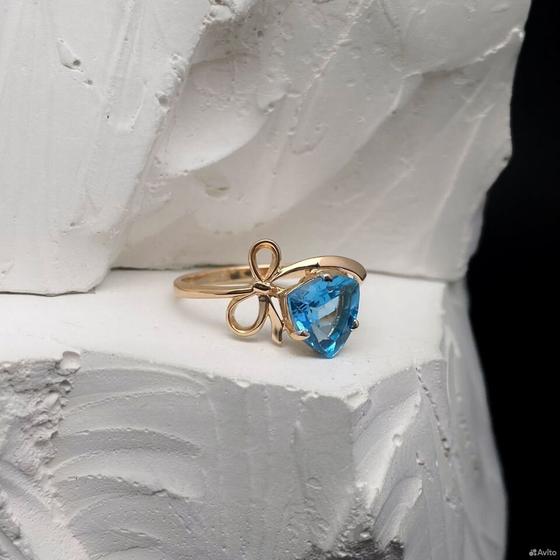 Золотое кольцо с камнем 585пр. размер: 16,8
