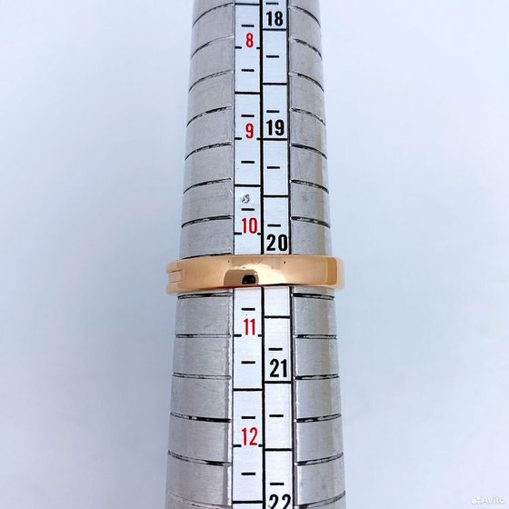 Золотое кольцо с бриллиантами 585пр. размер: 20