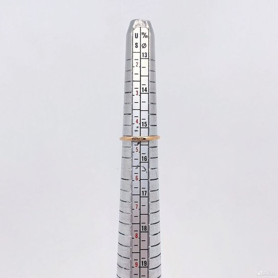 Золотое кольцо с камнем 585пр. размер: 15,4