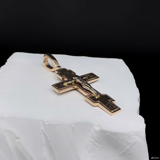 Золотой крест 585пр. вес: 7,91гр